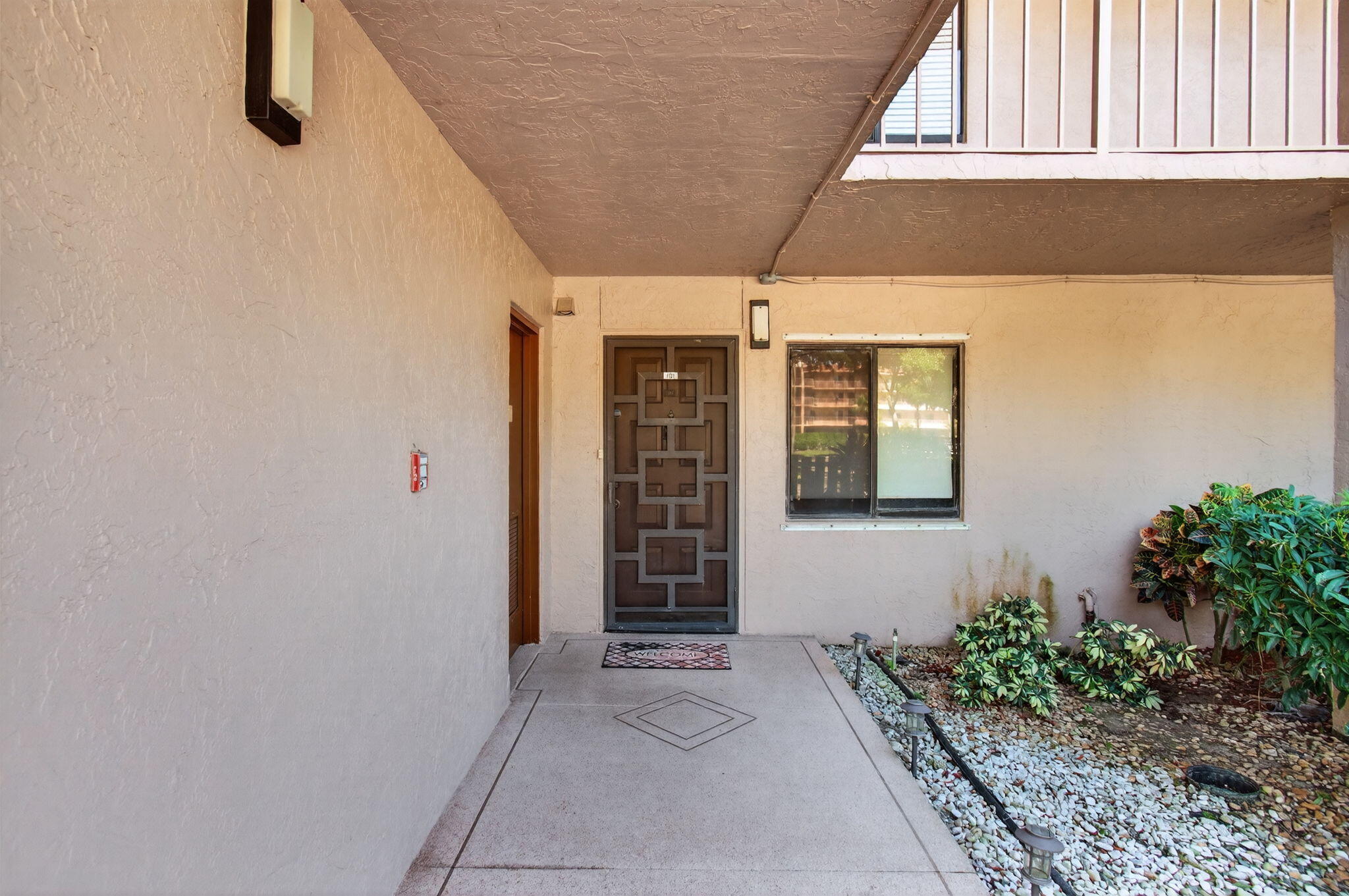 7340 Amberly Lane, Unit 101 Delray Beach, FL 33446 - Photo 8 of 90 7-web-or-mls-DSC_5539