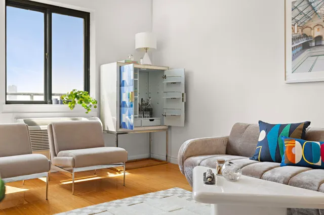 $549,000 | 205 10th Street, Unit 9S, Jersey City, NJ 07302