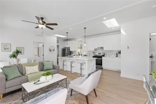 $269,900 | 15621 Beach Westminster Ca, Unit 19, Westminster, CA 92683