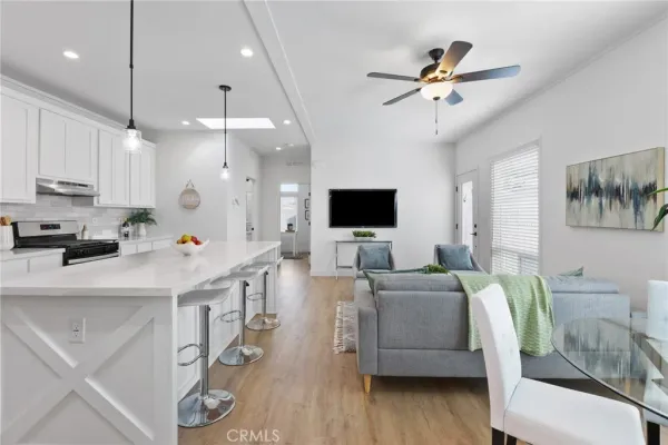 $269,900 | 15621 Beach Westminster Ca, Unit 19, Westminster, CA 92683