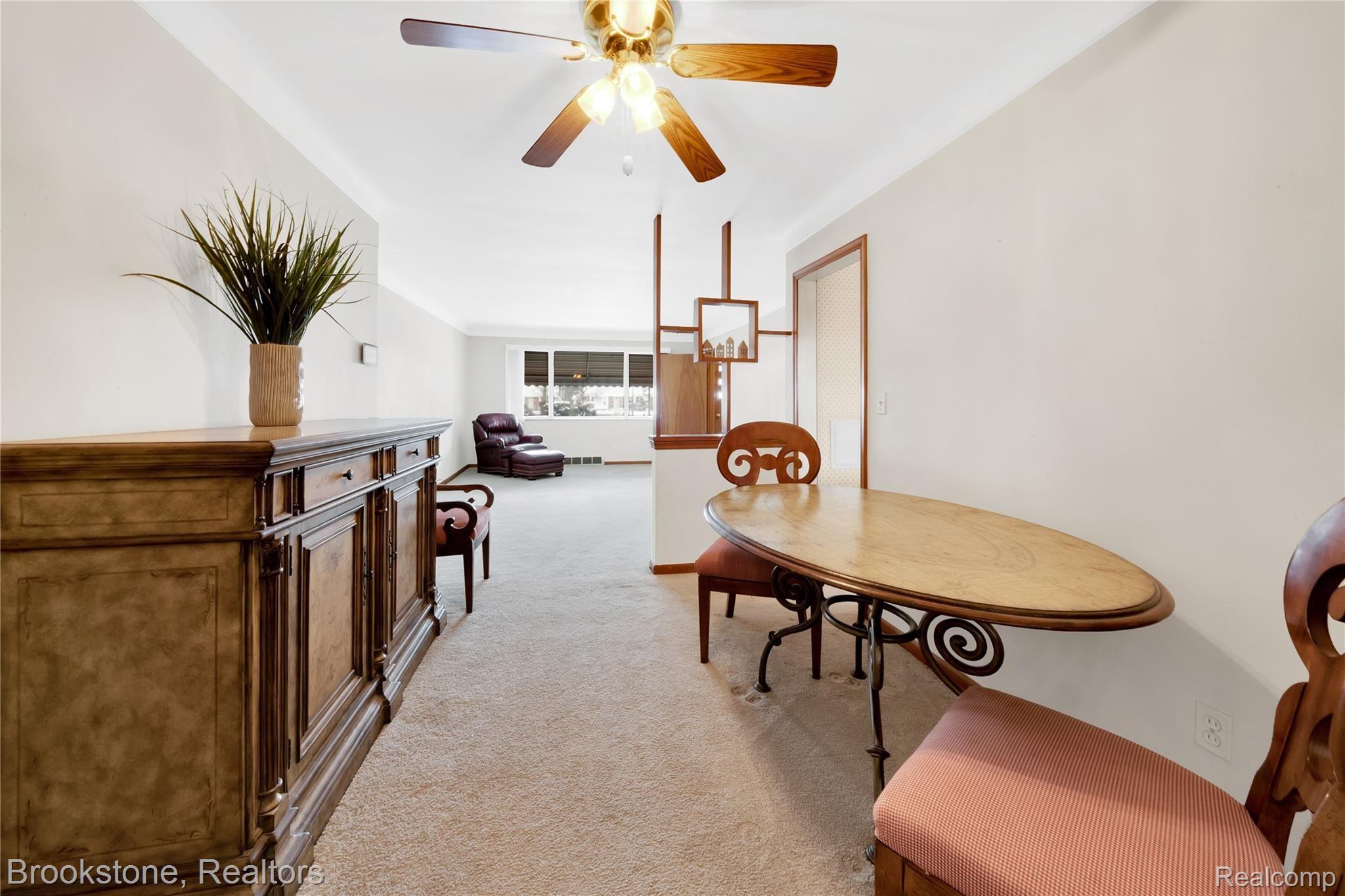2190 Vernier Road Grosse Pointe, MI 48236 - Photo 15 of 43 2190 Vernier - HD Drone Photography-20.jpg