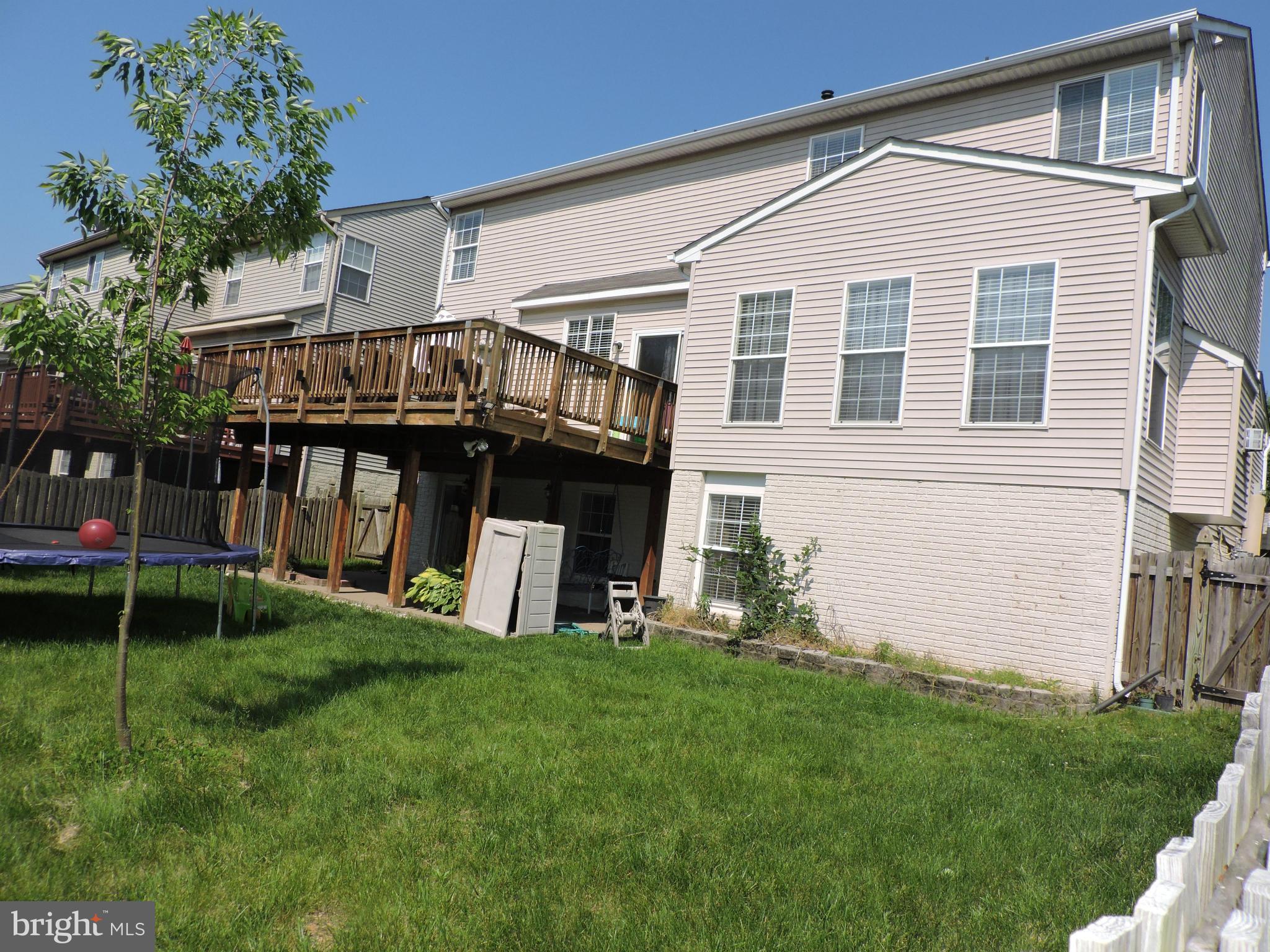 8129 Tenbrook Drive Gainesville, VA 20155 - Photo 19 of 29 Exterior (Rear)