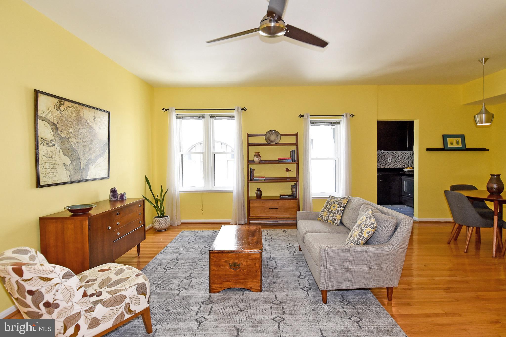 1669 Columbia Road Northwest, Unit 409 Washington, DC 20009 - Photo 12 of 47 Living Room
