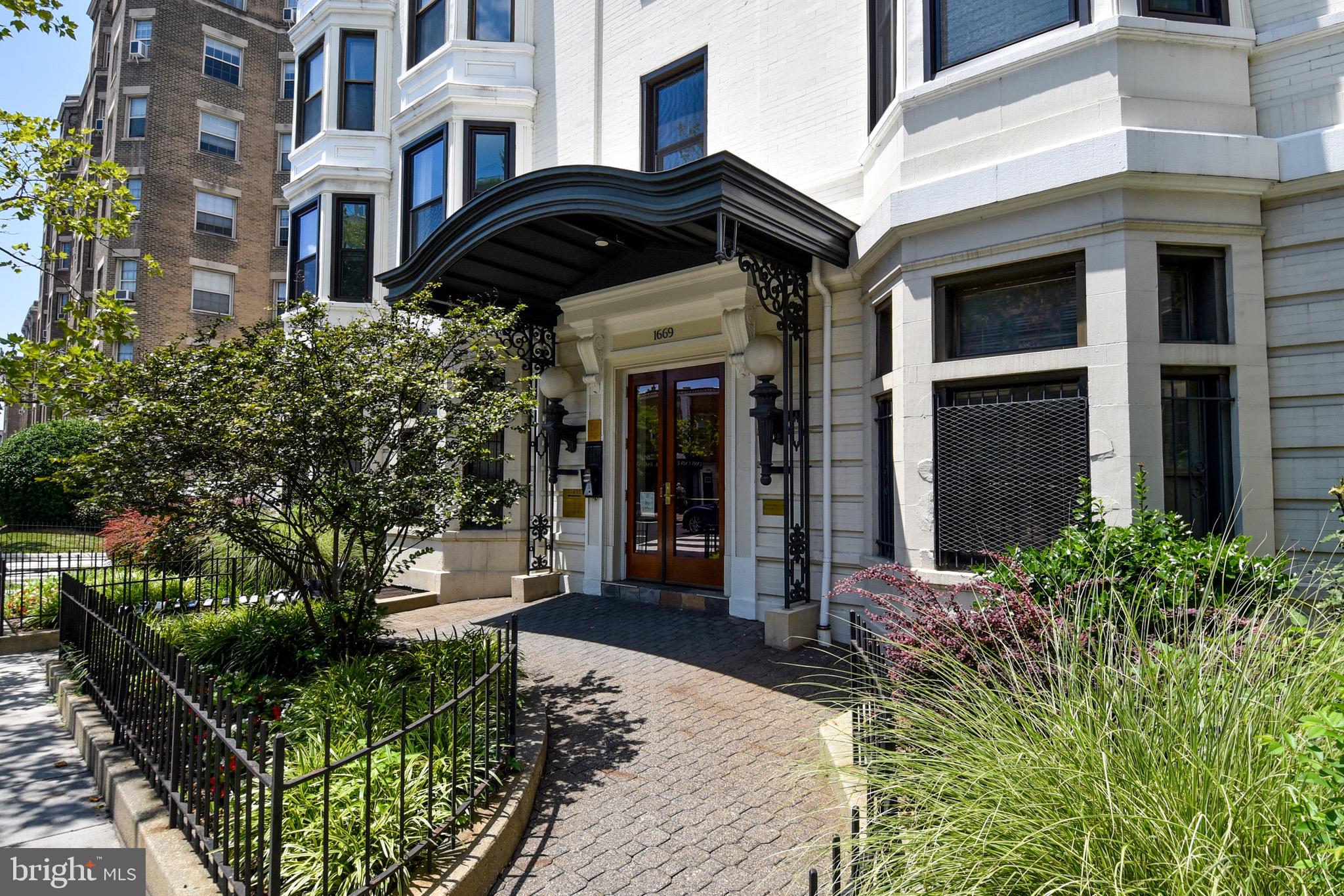 1669 Columbia Road Northwest, Unit 409 Washington, DC 20009 - Photo 2 of 47 Front Entrance