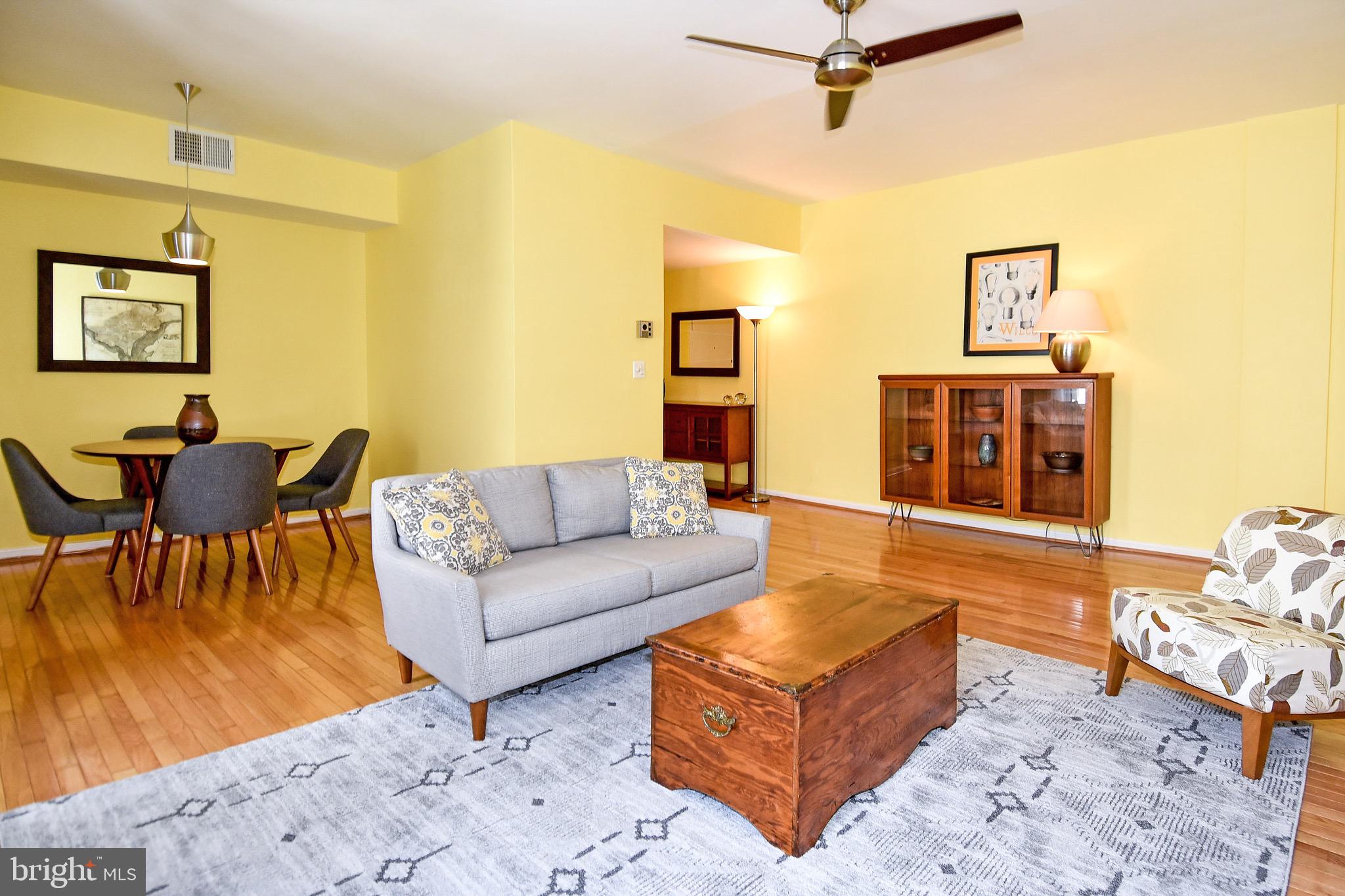 1669 Columbia Road Northwest, Unit 409 Washington, DC 20009 - Photo 10 of 47 Living Room