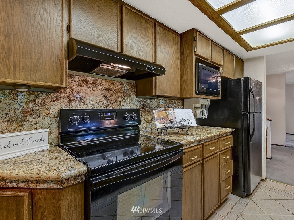 15407 Southeast 112th Street Renton, WA 98059 - Photo 12 of 40 Gallery Image 12