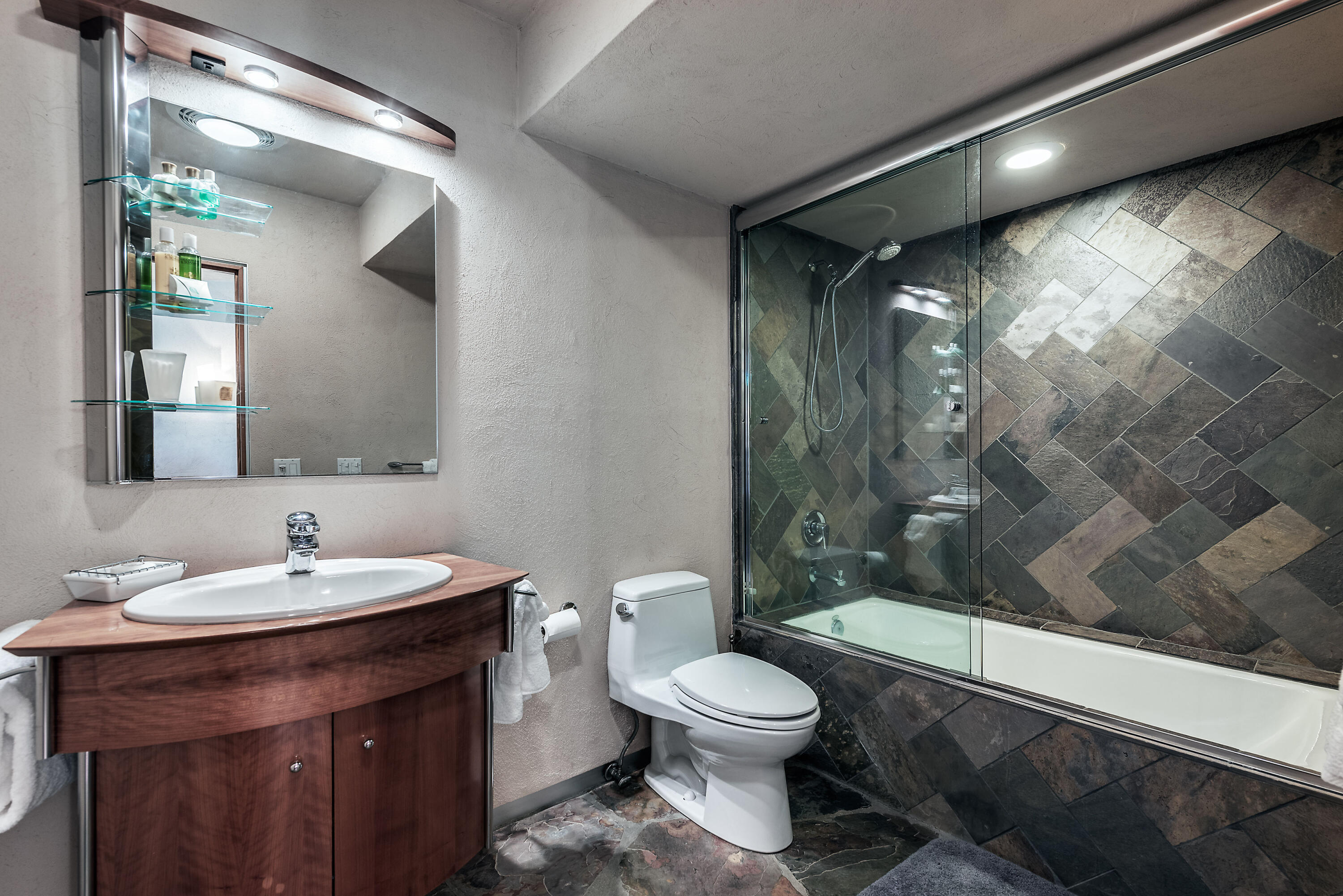 55290 Forest Haven Drive Idyllwild, CA 92549 - Photo 31 of 68 034_034_finals_55290_forest_haven_cochra