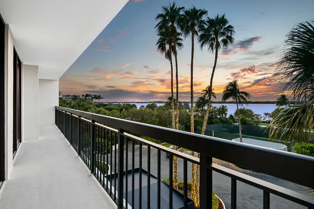 $3,150,000 | 3140 South Ocean Boulevard, Unit 307S, Palm Beach, FL 33480