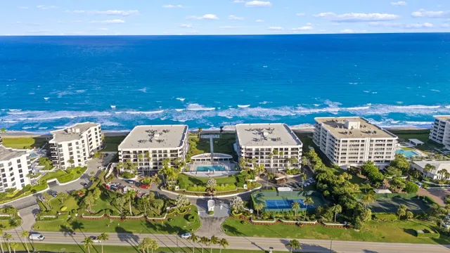 $3,150,000 | 3140 South Ocean Boulevard, Unit 307S, Palm Beach, FL 33480