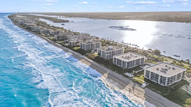 $3,150,000 | 3140 South Ocean Boulevard, Unit 307S, Palm Beach, FL 33480