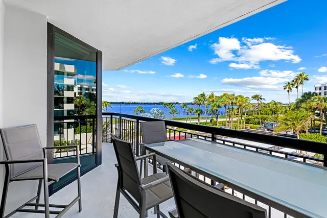 $3,150,000 | 3140 South Ocean Boulevard, Unit 307S, Palm Beach, FL 33480