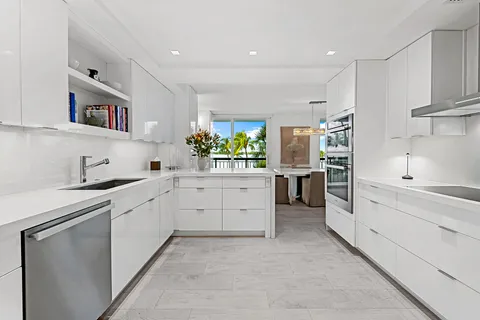 $2,995,000 | 3140 South Ocean Boulevard, Unit 307S, Palm Beach, FL 33480