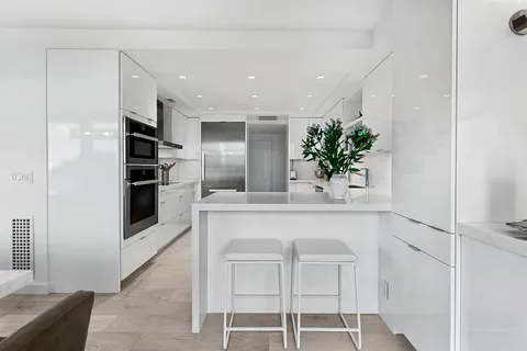 $2,995,000 | 3140 South Ocean Boulevard, Unit 307S, Palm Beach, FL 33480