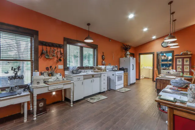 $425,000 | E2303 Aasen Road, Iola, WI 54945