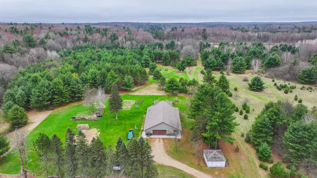 $425,000 | E2303 Aasen Road, Iola, WI 54945