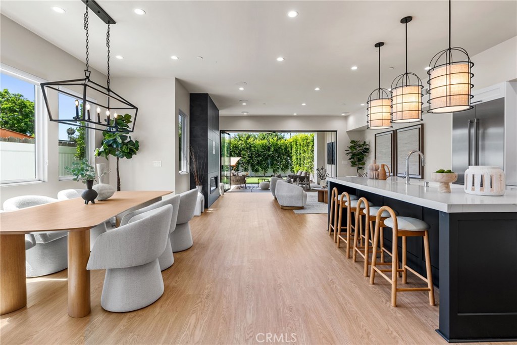 161 Cecil Place, Unit A Costa Mesa, CA 92627 - Photo 2 of 63