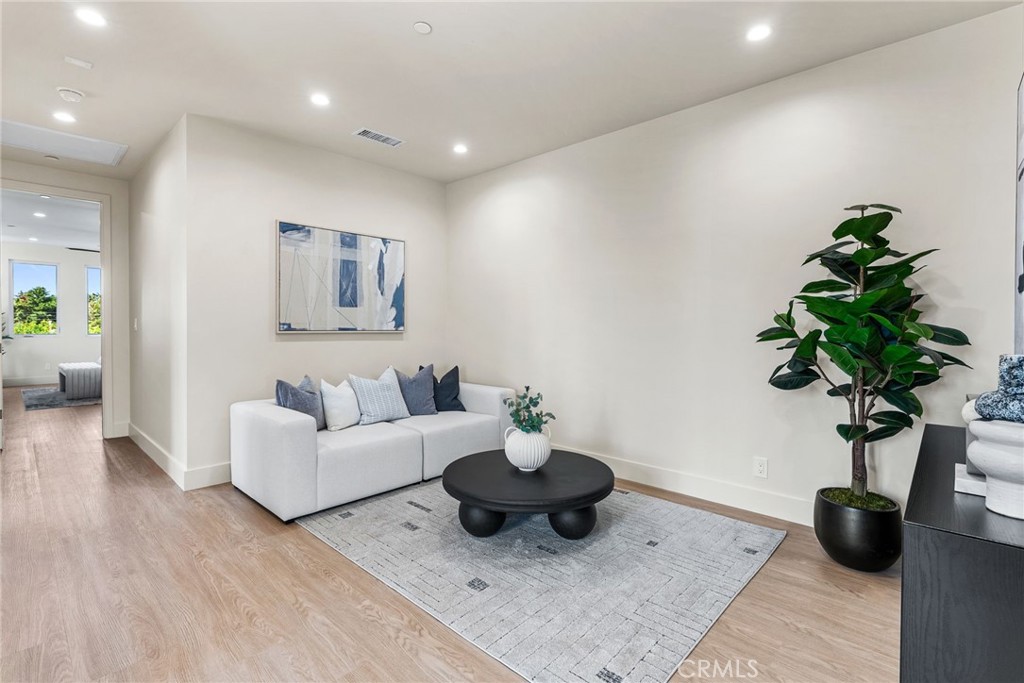 161 Cecil Place, Unit A Costa Mesa, CA 92627 - Photo 43 of 63