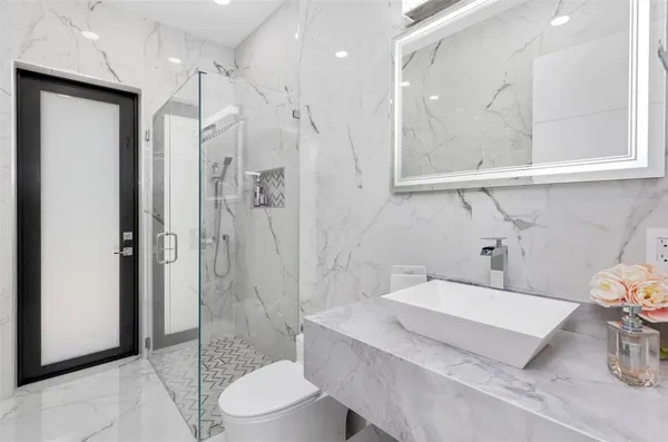 $5,745,000 | 5951 Northwest 72nd Way, Parkland, FL 33067