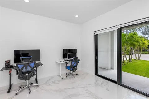 $5,995,000 | 5951 Northwest 72nd Way, Parkland, FL 33067