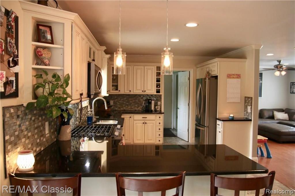 3314 Coolidge Highway Rochester Hills, MI 48309 - Photo 8 of 28