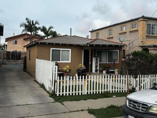 $1,370,000 | 534 South Gregory Street, San Diego, CA 92113