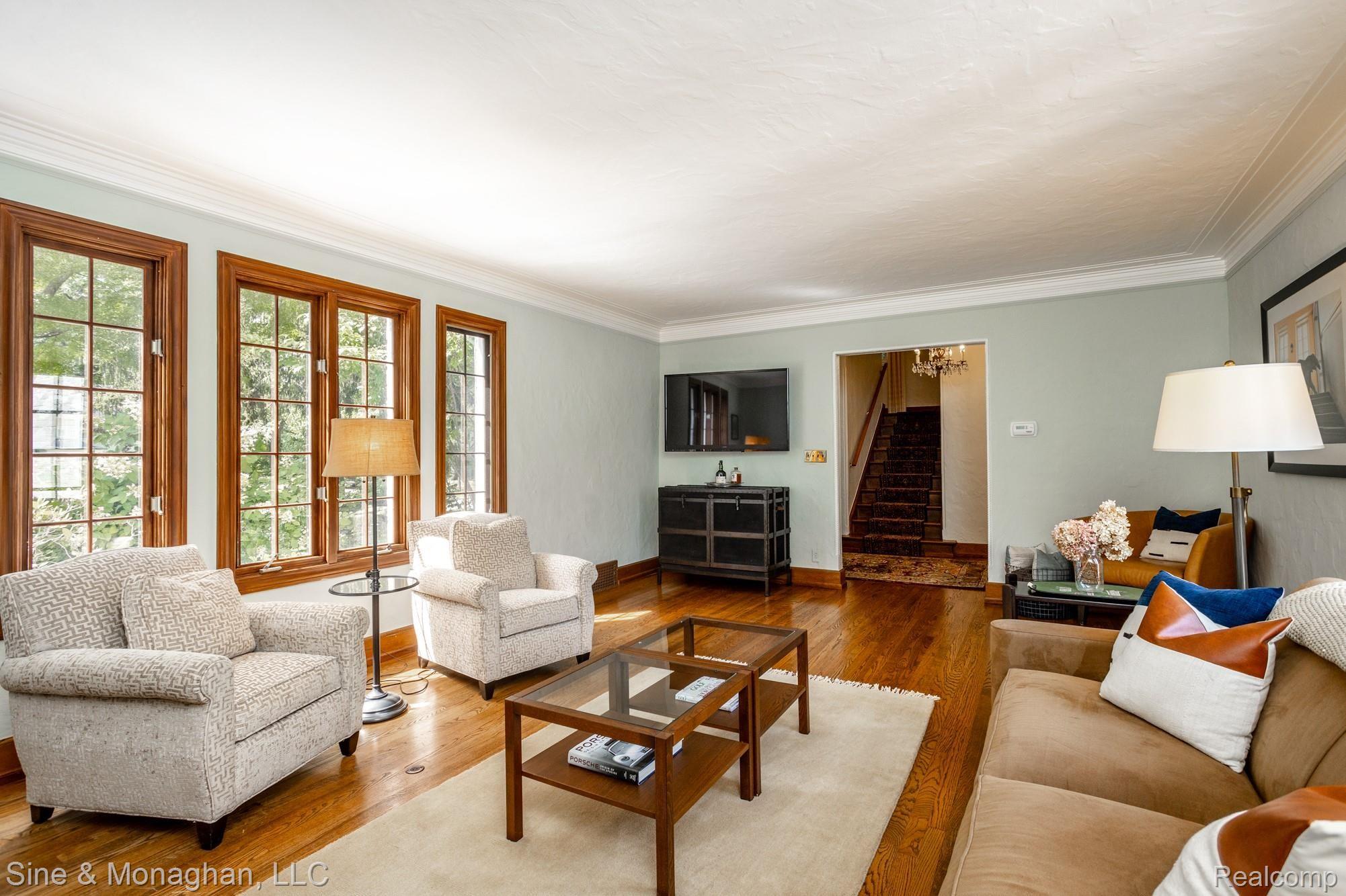 474 Washington Road Grosse Pointe, MI 48230 - Photo 9 of 73 474 Washington S023.jpg