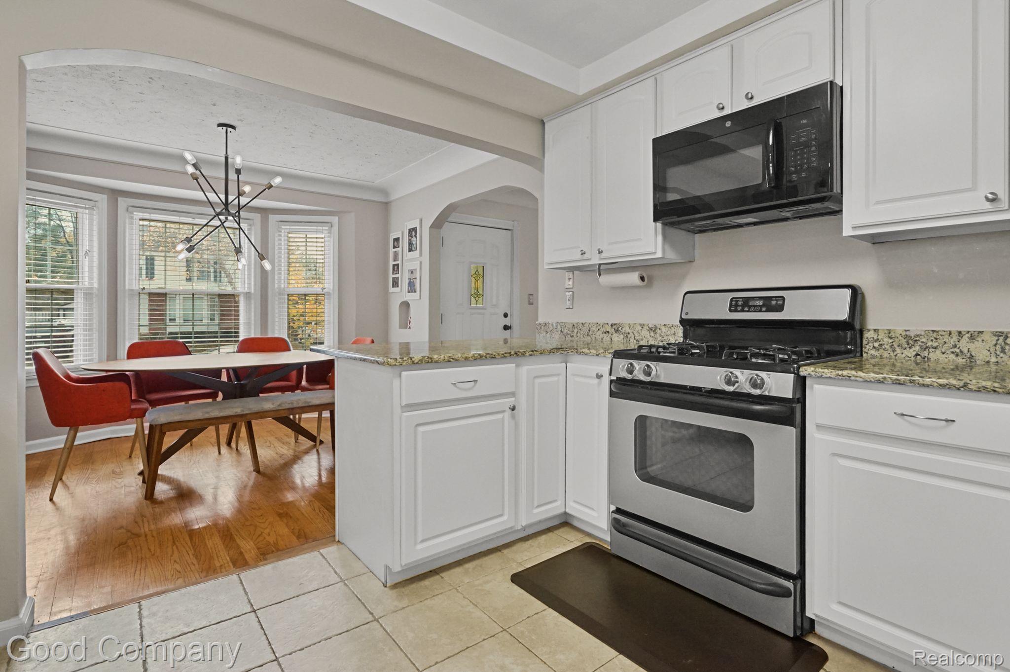 1060 Columbia Road Berkley, MI 48072 - Photo 9 of 28 Gallery Image 9