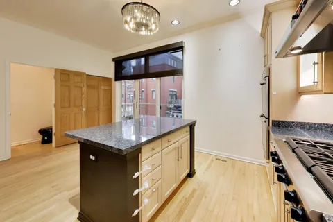 $1,599,000 | 484 North Canal Street, Chicago, IL 60654