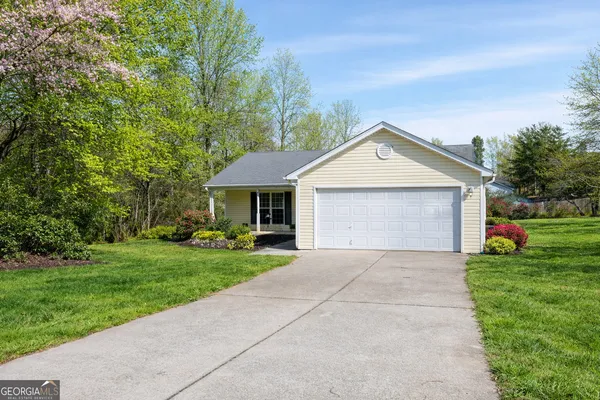 $299,900 | 238 Ivy Hills Circle, Mount Airy, GA 30563