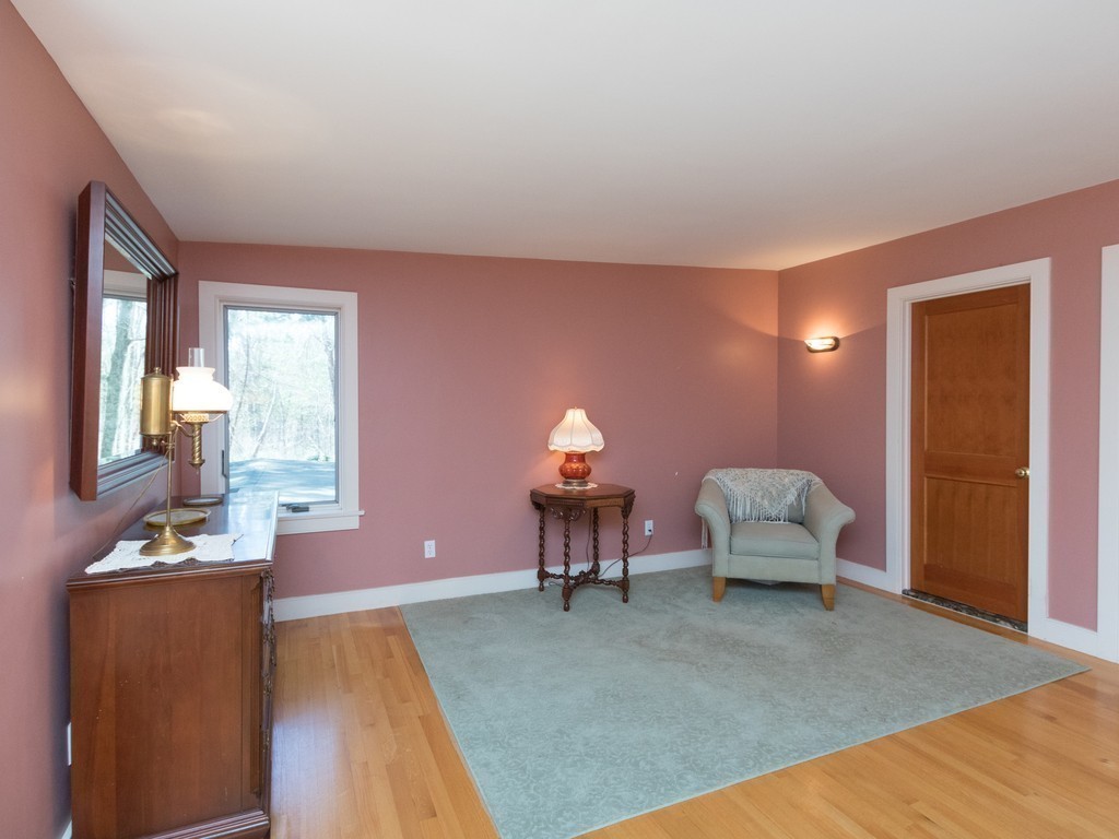 62 Beaver Pond Road Lincoln, MA 01773 - Photo 16 of 24