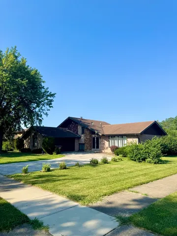 $357,000 | 19002 Springfield Avenue, Flossmoor, IL 60422