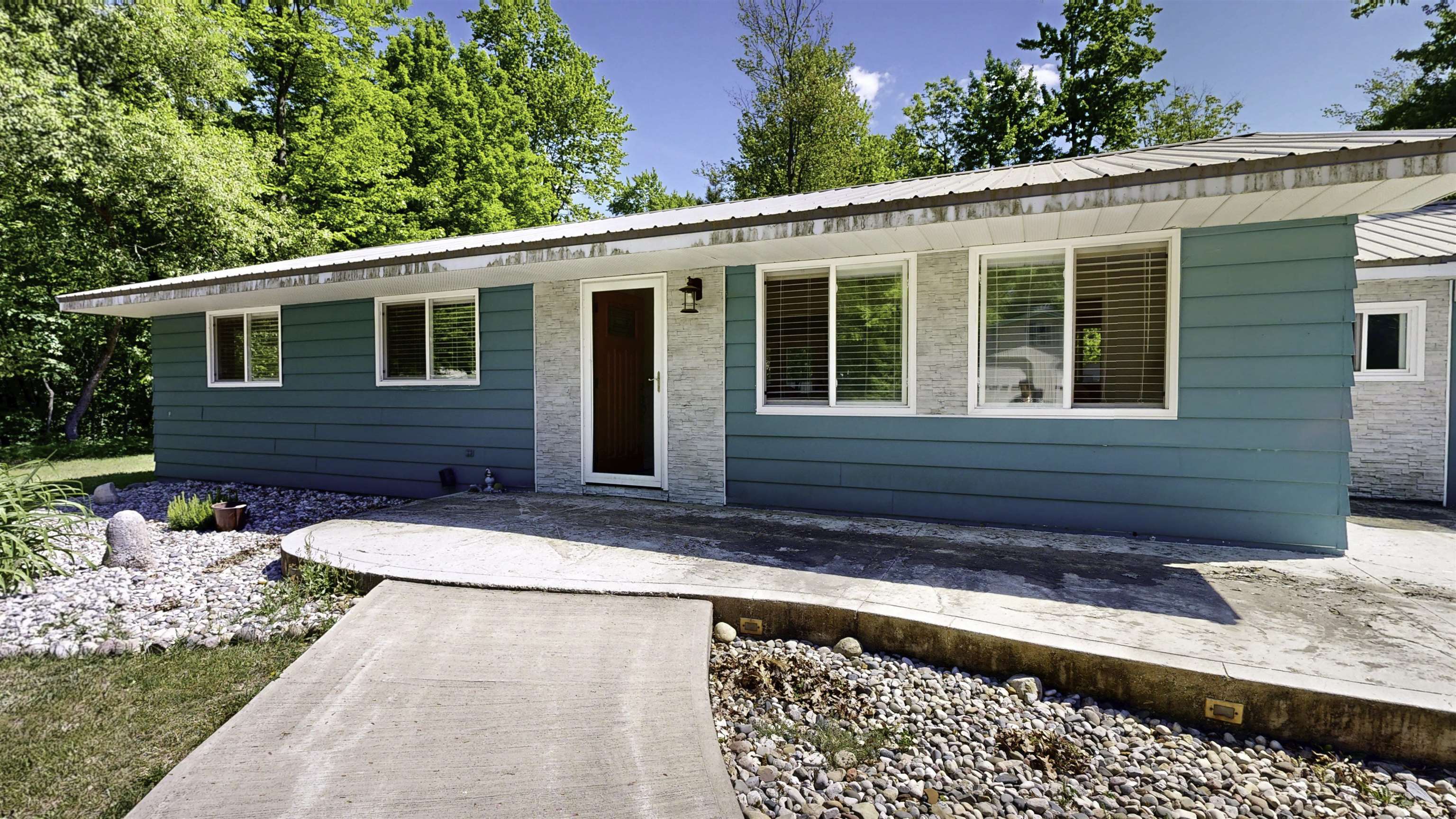3042 Bischoff Road Harrison, MI 48625 - Photo 44 of 44 Gallery Image 44