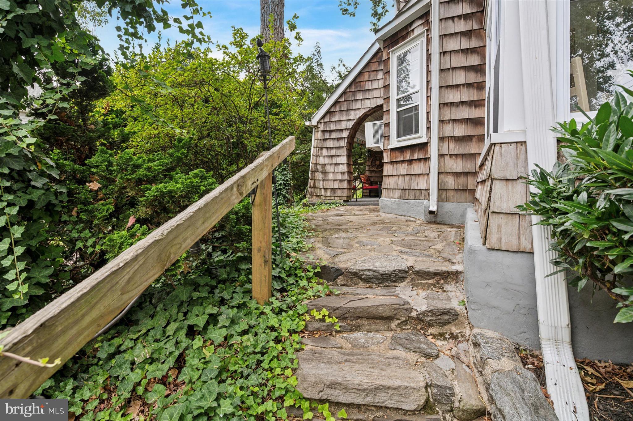 15 Oakland Road Broomall, PA 19008 - Photo 25 of 27 a balcony view with tall trees