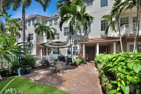 $499,900 | 126 Ocean Cay Way, Hypoluxo, FL 33462