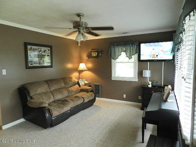 1055 Weldon Road Brandenburg, KY 40108 - Photo 15 of 53 DSCN5678