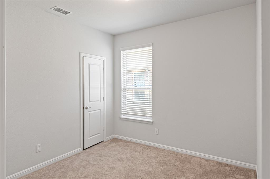 821 Falcon Road Argyle, TX 76226 - Photo 18 of 23 Gallery Image 18