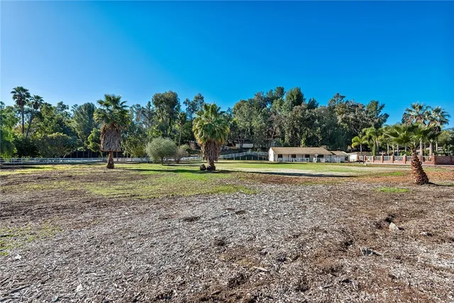 a view of a golf course
