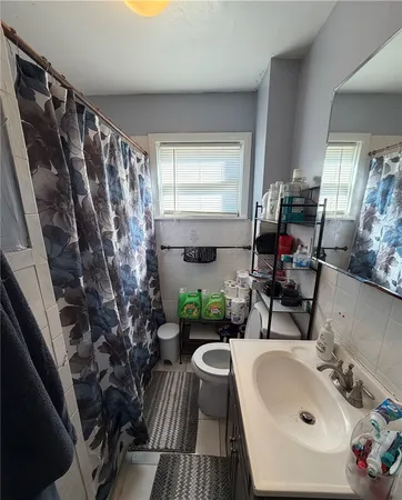$1,750 | 55 Alton Street, Unit 2, Providence, RI 02908