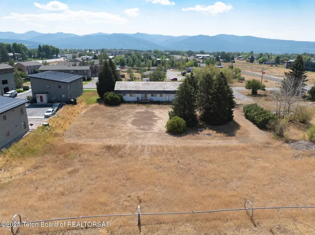 $1,100,000 | 71 Cedron Road, Victor, ID 83455