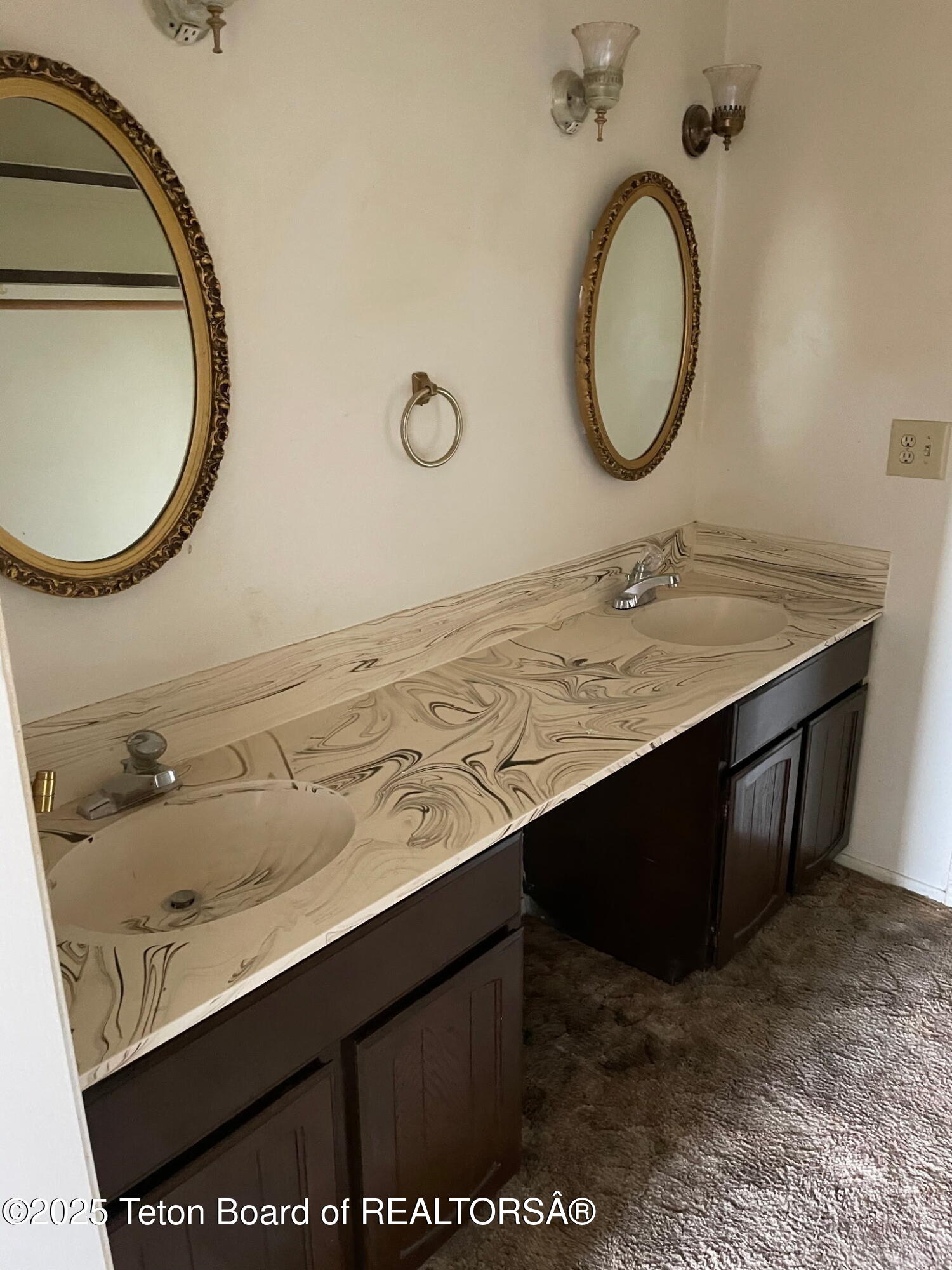 71 Cedron Road Victor, ID 83455 - Photo 9 of 16 6968255376932924101