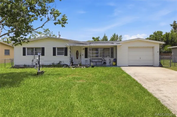 $160,000 | 53 South Fillmore Street, Beverly Hills, FL 34465
