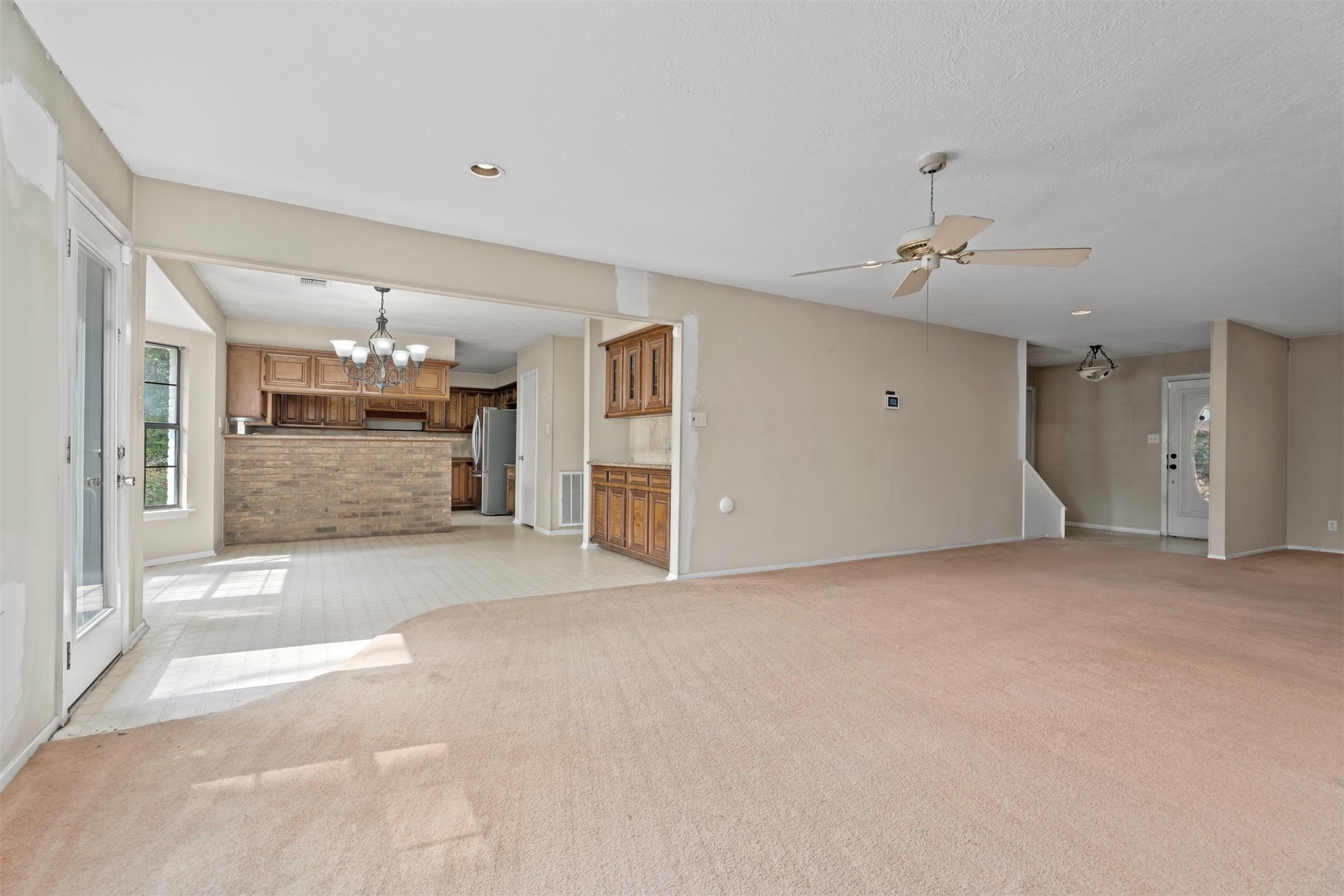2322 Shadow Glen Lane Spring, TX 77386 - Photo 12 of 48