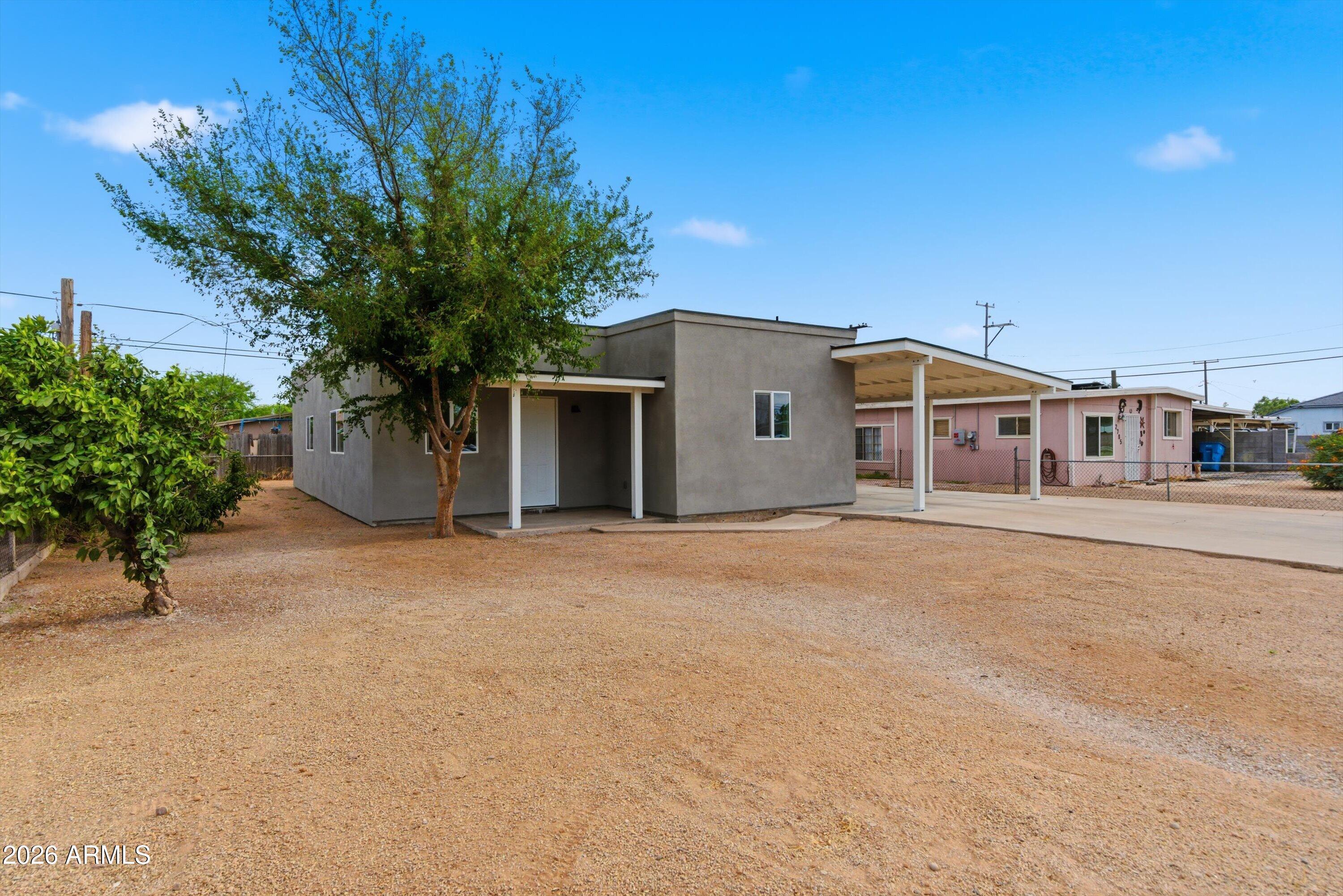 2709 East Phelps Road Phoenix, AZ 85032 - Photo 5 of 36