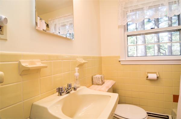 37 Hammond Road Natick, MA 01760 - Photo 15 of 19 Gallery Image 15