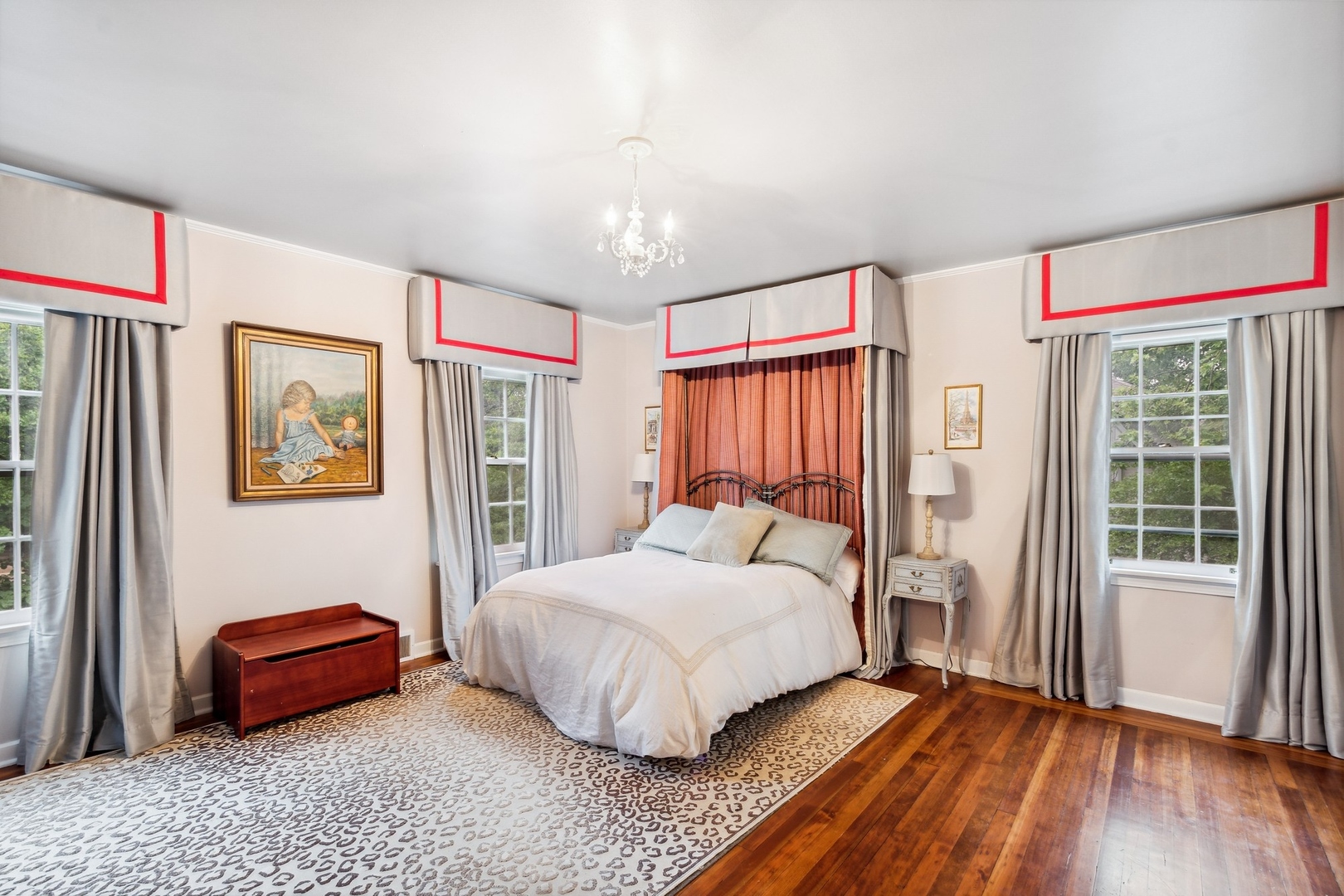 382 Ridge Avenue Winnetka, IL 60093 - Photo 32 of 43 a bedroom with a bed and a window