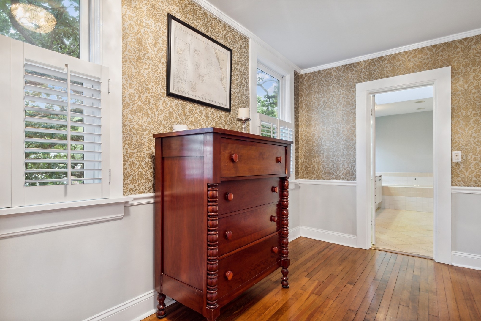 382 Ridge Avenue Winnetka, IL 60093 - Photo 35 of 43 a view of a hallway with wooden floor