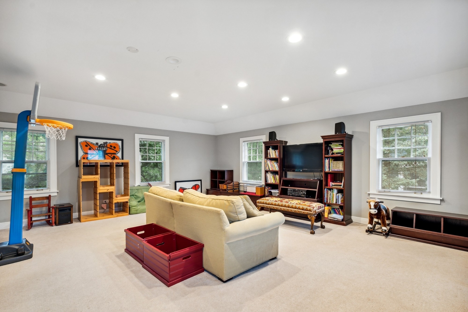 382 Ridge Avenue Winnetka, IL 60093 - Photo 39 of 43 a living room with furniture window and flat screen tv