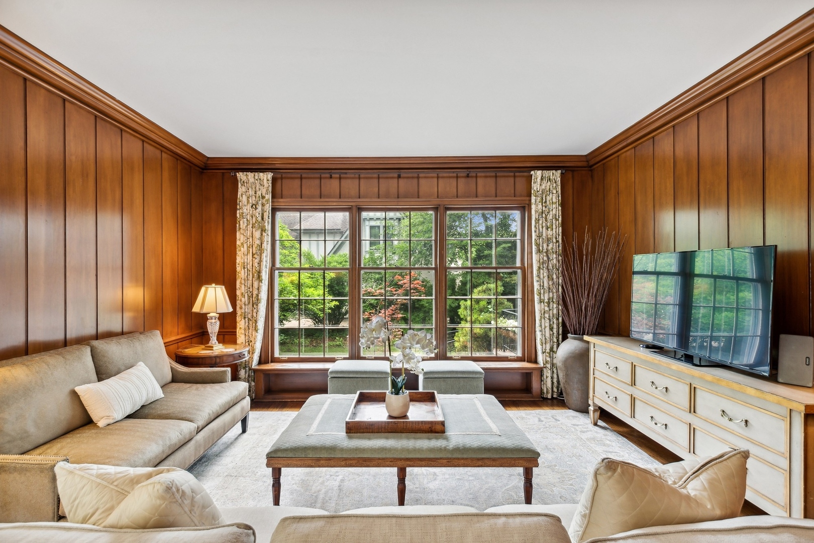 382 Ridge Avenue Winnetka, IL 60093 - Photo 8 of 43 a living room with furniture and large windows