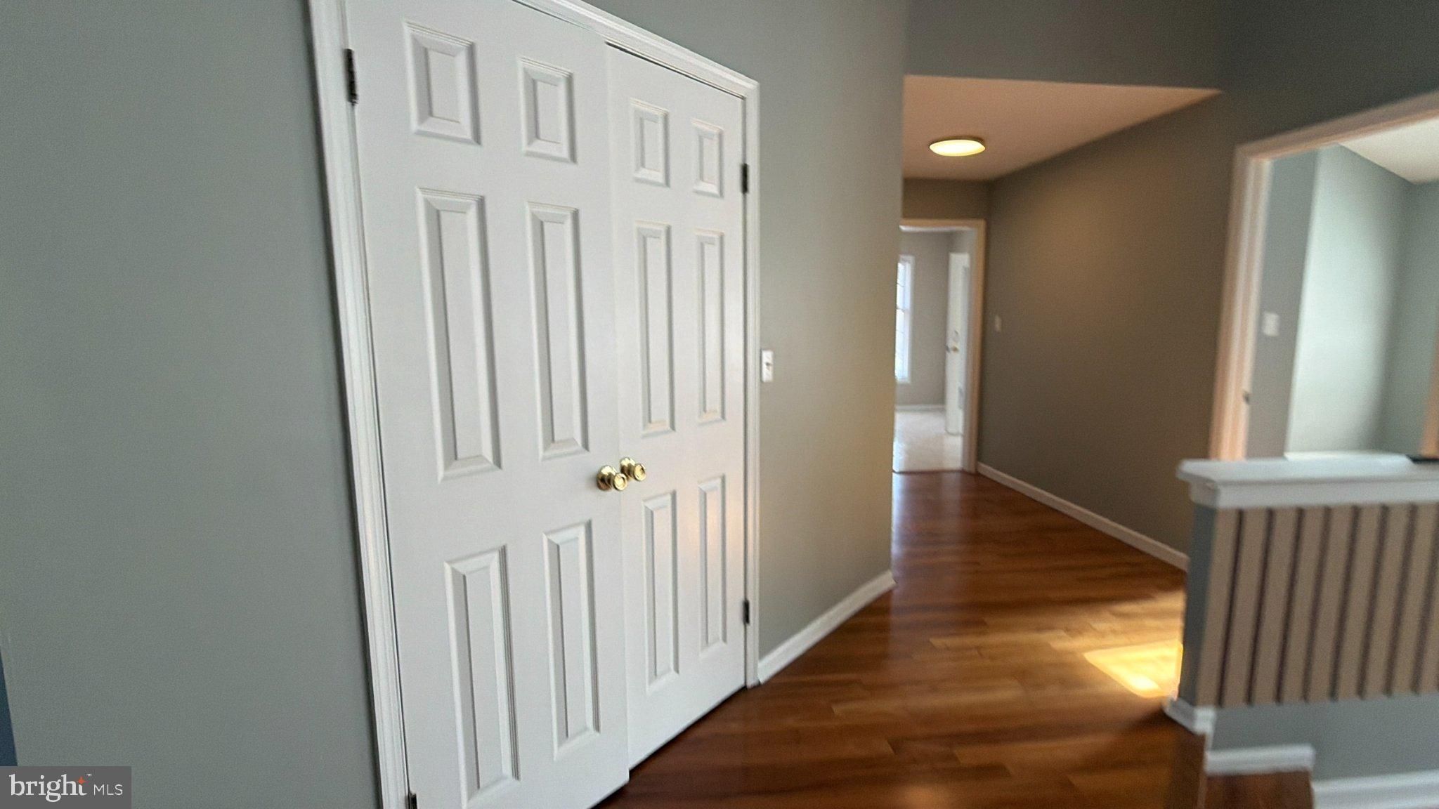 1 Wright Place Princeton Junction, NJ 08550 - Photo 27 of 27 Inviting entryway with warm tones.
