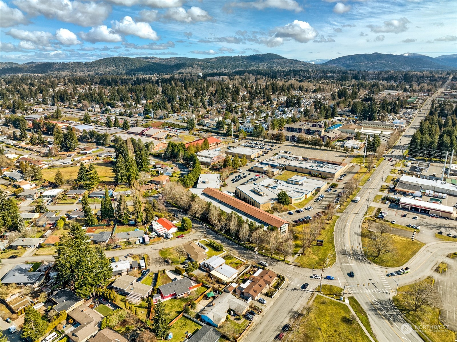 409 Jefferson Avenue Northeast Renton, WA 98056 - Photo 35 of 39 Gallery Image 35